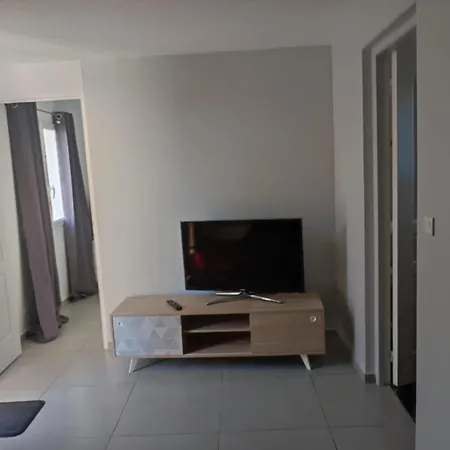 Апартаменты Villas-piscine Les Mimosas *