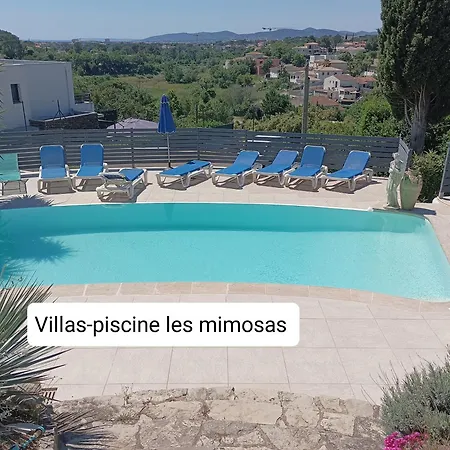 Villas-piscine Les Mimosas アパート *